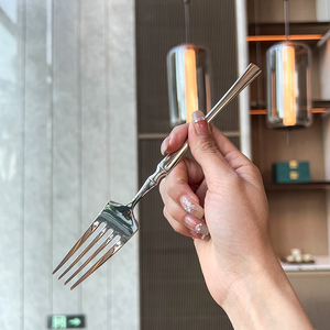 DF BC Fashion Nouveauté Spéciale – Couverts en Acier Inoxydable à Manche Martelé : Couteau de Table, Couteau à Steak, Fourchettes de Table, Fourchettes à Dessert – Personnalisables - Product Image 5