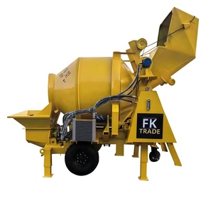 Dieselbetriebene Betonpumpe: Eine Baumaschine zum Transportieren von Beton im Hausbau Betonmischer-Pumpe - Product Image 6