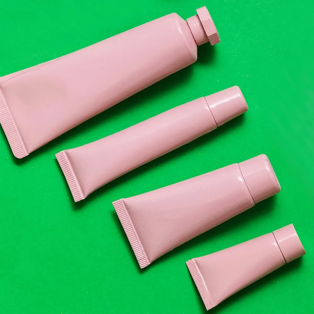Precio de embalaje de crema de manos de viaje Squeeze, embalaje de cosméticos, tubo de color mate, tubo de embalaje de cosméticos al por mayor de China