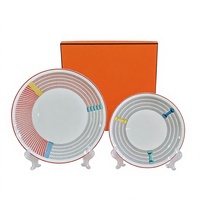 Assiette Ronde en Porcelaine Osseuse Créative pour Dîner, Décoration de Banquet à Domicile, Assiette Cœur 10 Pouces 8 Pouces, Assiette à Fruits pour Thé de l'Après-midi