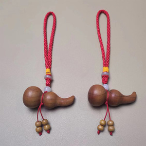 Exquisito y astuto adorno colgante de calabaza de madera de durazno, accesorio para coche, amuleto de la fortuna, pieza de mano de estilo chino - Product Image 2