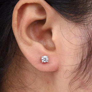 Paire de boucles d'oreilles en diamants de laboratoire de 3,5 mm et 4,0 mm |   Boucles d'oreilles en diamant |   Boucles d'oreilles à percer |   Style bohème délicat |   Diamants - Product Image 1