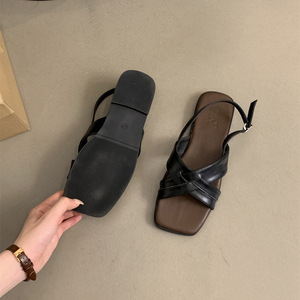 Nouvelles sandales d'été plates à plateforme, style féerique, en cuir tressé croisé avec boucle, semelle en caoutchouc - Product Image 5