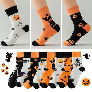 All'ingrosso Halloween natale zucca divertente Anti-batterico calze a equipaggio lungo Casual tubo per le donne degli uomini Plus-Size per l'autunno - Product Image 4
