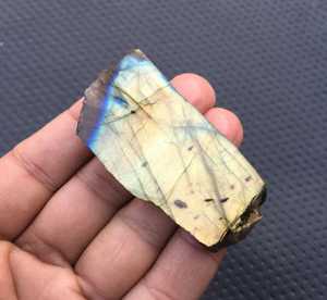 Vente en gros de pierres précieuses naturelles en Labradorite, spécimen de minéraux bruts en cristal non traité pour décoration de jardin, collection de pierres précieuses en vrac - Product Image 2