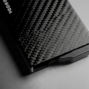 Portefeuille fin en fibre de carbone anti-RFID CardHoda - Porte-cartes de visite multifonctionnel avec aluminium sans fermeture - Product Image 2