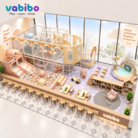 Équipement de terrain de jeu intérieur de qualité commerciale, design pastel, piscine à balles, toboggan, trampoline, tables d'activités, coin lecture, personnalisable