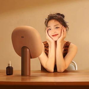 2025 nouvelle tendance Smart LED miroir de maquillage 3X <span class=keywords><strong>Zoom</strong></span> magnétique capteur de lumière automatique fonction de mémoire anti-dérapant ventouse Art déco Design - Product Image 5