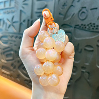 Creatieve Acryl Ananas Druivenbos Sleutelhanger Virale Telefoonhanger Exquise Tas Charm Groothandel Accessoire Fruit