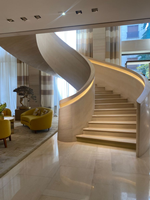 Luxuriöse Marmor-Treppe Stahltreppe mit Naturstein-Stufen Palite-Geländer Gebogene Treppe nach Australischem Standard