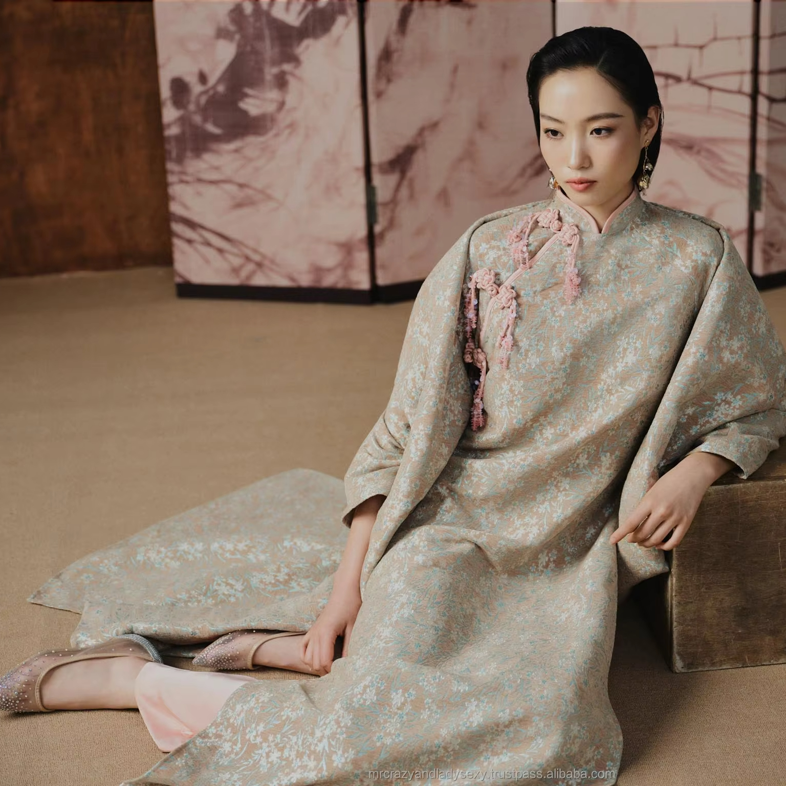 vietnamese lunar new year dress Huyen Dinh | Pink Specialist | Traditional or Modern Viet dress? Tt - Lunar New Year attire ready. This is o Di - traditional Vietnamese dress. We wear this