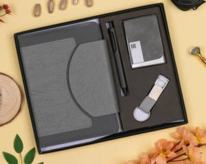 Ensemble de cadeau d'agenda A4 personnalisé porte-stylo et carte porte-clés en métal couverture en papier-pour marque d'entreprise disponible en cuir - Product Image 1