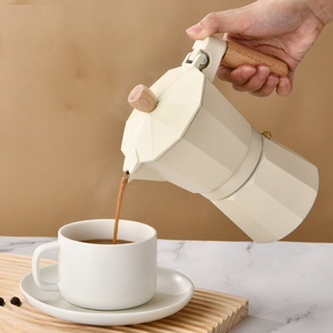 Vente chaude Cafetière à expresso en aluminium Moka Pot pour la maison Café commercial Accessoires de préparation du café réutilisables Vente en gros - Product Image 1