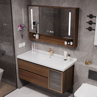 Ensemble de meuble-lavabo mural moderne en MDF laqué noyer avec miroir intelligent intégré et vasque en céramique