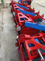 Récolteuse automatique agricole de patates douces Récolteuse de tracteur d'ail de carotte d'arachide