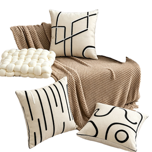 Nueva Funda de Cojín de Lujo Negra para Sofá Cama, con Diseño Geométrico de Chenilla a Rayas, Estilo Vintage y Portátil - Product Image 1