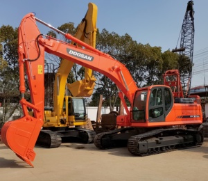 Doosan รถขุด DX225 DX300LCA มือสองขายเกือบใหม่แกนแท้ในสต็อกเซี่ยงไฮ้ - Product Image 2