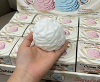 Jouet Squishy en Silicone Crème Dessert, Mini Chat Pain Crème Fouettée à Rebond Lent Anti-Stress, Décoration de Bureau