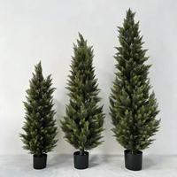 Künstlicher Kiefernbaum mit Topf Lebensechte Innen- und Außendekoration Realistischer Künstlicher Zypressenbaum für Zuhause Büro Feiertagsdekoration Grüner Akzent