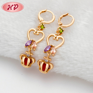 Color dorado Cz piercing pendientes durante mucho tiempo, las mujeres pendientes de la gota - Product Image 1