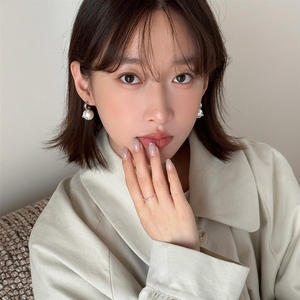 Clip de <span class=keywords><strong>Oreja</strong></span> con Perlas de Circonio Estilo Retro Francés para Mujer, Lujo Ligero, Alta Gama, <span class=keywords><strong>Sin</strong></span> Agujeros, Combinable con Todo, Moda - Product Image 4