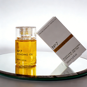 Aceite Capilar Reparador No. 7 para un Brillo Intenso y Control del Frizz por 72 Horas, Protector Térmico, Aceite Capilar Reparador Ligero - Product Image 5