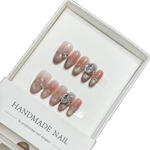 Prezzo di fabbrica fatto a mano <span class=keywords><strong>unghie</strong></span> <span class=keywords><strong>finte</strong></span> Private Label premere su <span class=keywords><strong>unghie</strong></span> corte Orval copertura completa <span class=keywords><strong>unghie</strong></span> <span class=keywords><strong>finte</strong></span> <span class=keywords><strong>con</strong></span> cuori rossi per le ragazze - Product Image 3