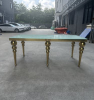 Table de banquet rectangulaire de luxe en verre avec pieds en métal doré perlé pour événements et fêtes – Approvisionnement direct usine