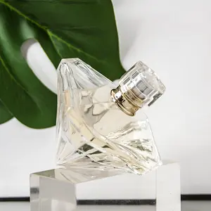 Vente en gros de flacons vides en diamant flacons de parfum fantaisie de 75ml bouteille en verre de luxe unique au design triangulaire