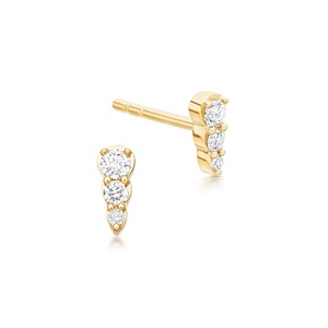 2025 moda Nueva joyería barata de alta calidad 925 plata esterlina chapada en oro Mini Trio diamante pequeños pendientes de tuerca - Product Image 4