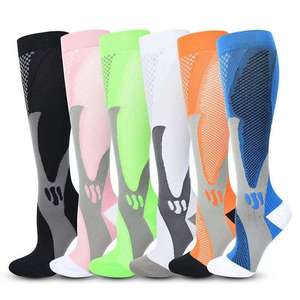 Fútbol de primera calidad correr ciclismo tejido calcetines largos fútbol deportes circulación atlética calcetín de compresión para hombres - Product Image 1
