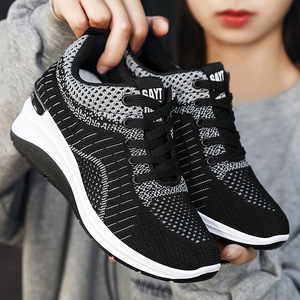 Nouvelles baskets décontractées pour femmes, rehaussantes, respirantes, à enfiler, à semelles plates, pour la marche et la course - Product Image 2
