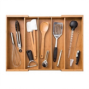 Porta cubiertos de madera de diseño clásico con 5 compartimentos para utensilios de cocina, cuchillos, tenedores y cucharas, al por mayor. - Product Image 1