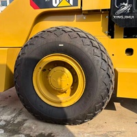Compacteur à tambour unique CAT CS76 d'occasion robuste disponible pour expédition maritime mondiale