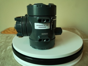 Transductor Electro-Neumático FISHER I2P-100 con Válvula de Control China Nd 667 657, Actuador de Válvula de Globo con Fuelle - Product Image 6