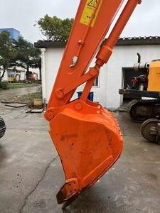Excavatrice Hitachi ZX130 d'occasion du Japon, 13 tonnes, sur chenilles hydrauliques, avec moteur, engrenages et roulements, pour inspection par rapport et vidéo - Product Image 2