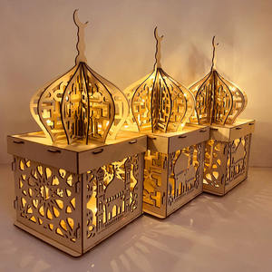 Lanterna in Legno a Forma di Luna e Stella per Eid Ramadan Decorazione per Feste Islamiche Artigianato in Legno Personalizzato - Product Image 1