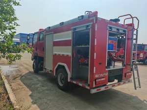 Nouveau petit <span class=keywords><strong>camion</strong></span>-citerne à eau Dongfeng 4*2 - Product Image 5