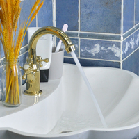 Nouvelle Mitigeur de lavabo de salle de bain à double poignée, style classique, à poser sur le comptoir, en laiton doré avec cartouche céramique, pour eau froide et chaude