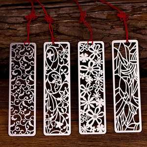 Marque-page en métal en forme de croix, vierge, à graver soi-même, verset biblique, cadeau - Product Image 1