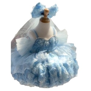Abito da bambina di lusso azzurro cielo con rose 3D, su misura, modello a balze, per concorsi di bellezza, damigelle, matrimoni e feste, con perle - Product Image 5