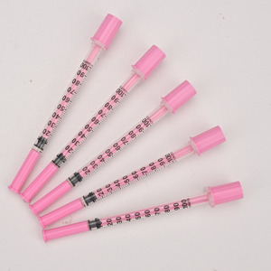 Siringa per Insulina da 1ml per Uso Veterinario - Ago Rosa con Hub Fisso per Cani Diabetici, Gatti e Terapia Ormonale - Product Image 1