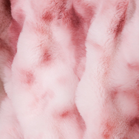 Couverture surdimensionnée rose en fausse fourrure ultra douce-Cosy Home & Travel Must-Have