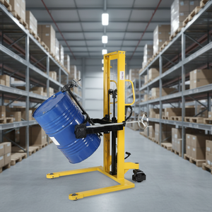 Manipulador de bidones móvil industrial con elevación hidráulica y control de inclinación manual para transporte y vertido seguro de barriles - Product Image 1