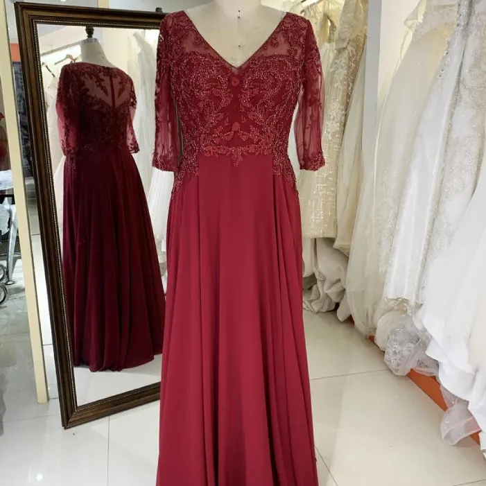 Burgundy plus size long sleeve round neck Embroidery hand beading chiffon mother of the bride evening dresses for wedding