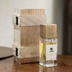 Chai xịt nước hoa thủy tinh cao cấp, nắp vặn, chai xịt nước hoa trong suốt 50ml 100ml, hình vuông, chai xịt nước hoa thủy tinh rỗng kèm nắp gỗ - Product Image 1