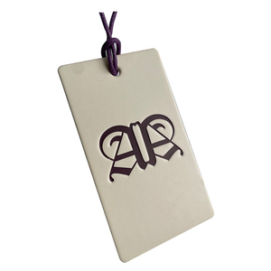 Etiqueta colgante de ropa con logotipo de marca personalizado de cartón grueso de lujo con Pin de cuerda Etiqueta colgante de ropa mate en relieve 3D para ropa - Product Image 5