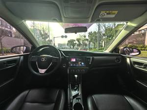 Toyota <span class=keywords><strong>Corolla</strong></span> 1.2T GL Smart Enjoy Edition <span class=keywords><strong>2018</strong></span>, Automático, Gasolina, 5 Plazas, Volante a la Izquierda, R15, Sedán Usado Popular - Product Image 5