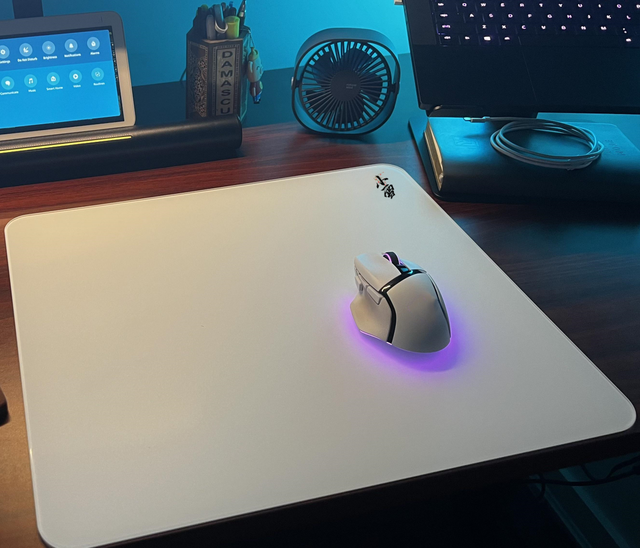 Custom High-speed Glass Mousepad Mat Ultra-thin Glass Mouse Pad Tempered Glass Desk for Gaming
