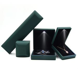 Custom plastic LED light jewelry box dark green ring bracelet pendant necklace set jewelry packaging gift storage box with logo